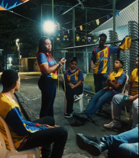 Equipe reunida para organizar o trabalho